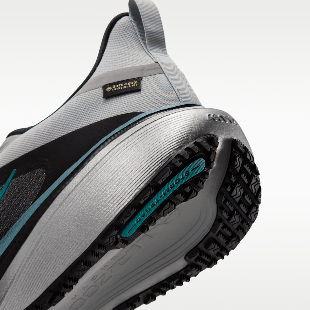 Light Smoke Grey/Smokey Blue/Black/Bright Spruce