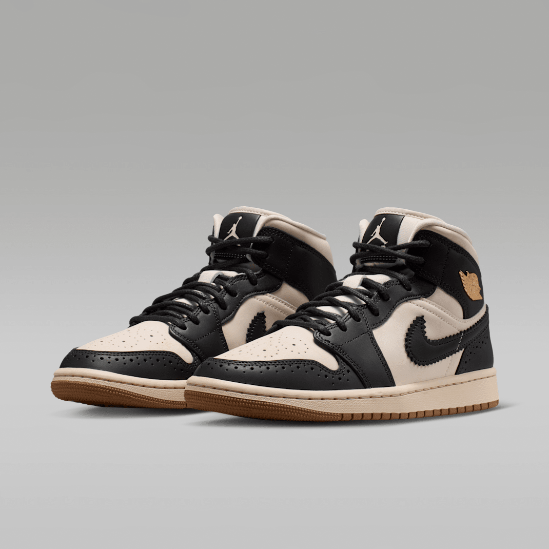 Off Noir/Chalk/Pearl White/Chalk