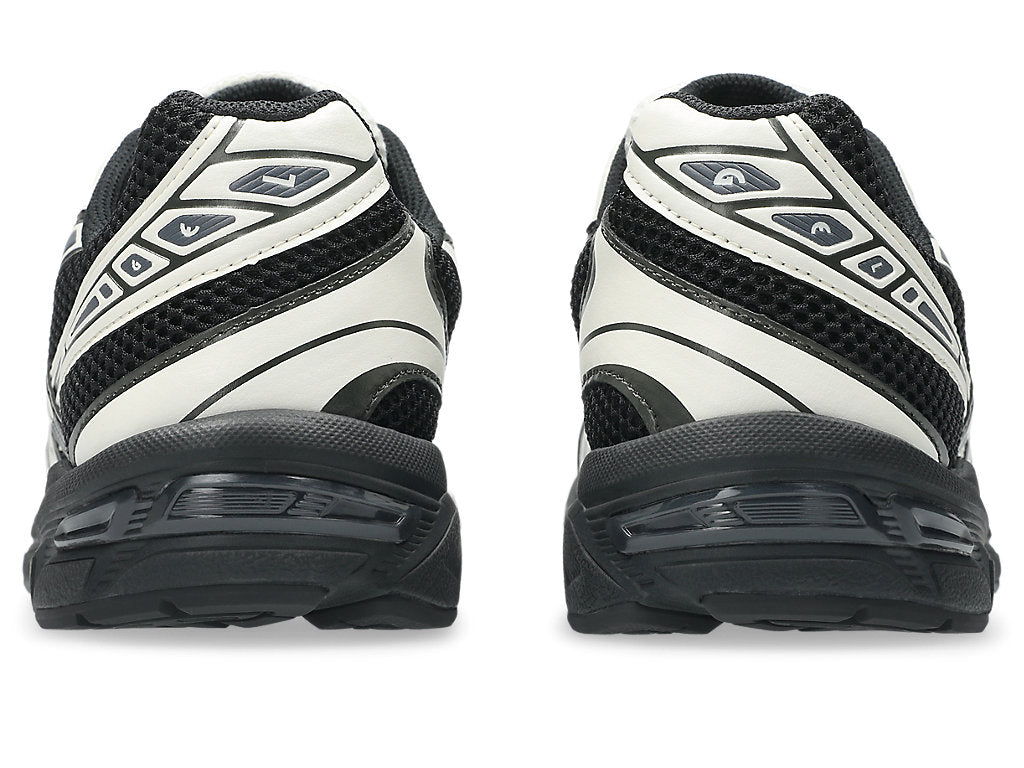 Black/Cream