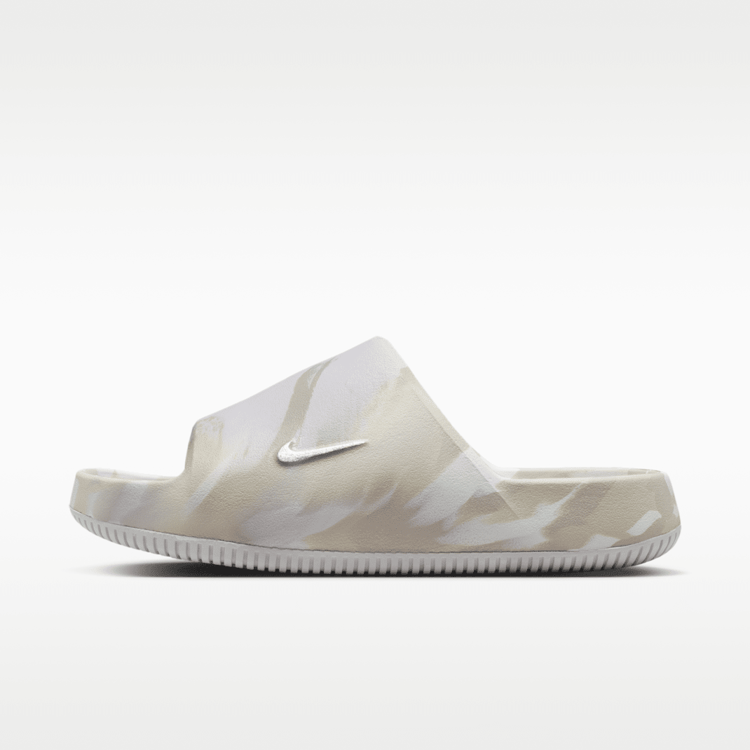 Off White/Barely Green/Spruce Aura/Off White