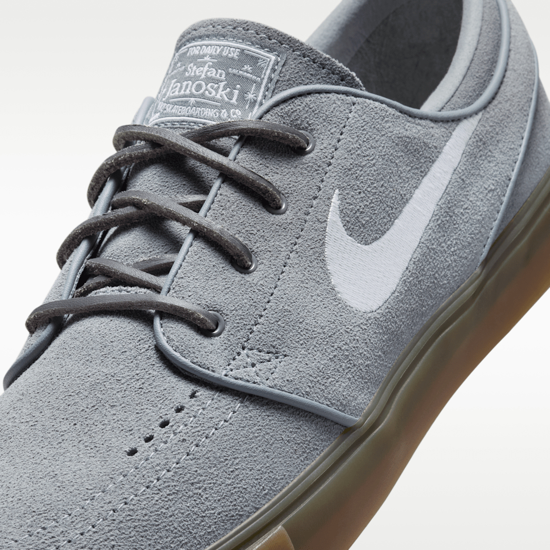 Cool Grey/Cool Grey/Gum Light Brown/White