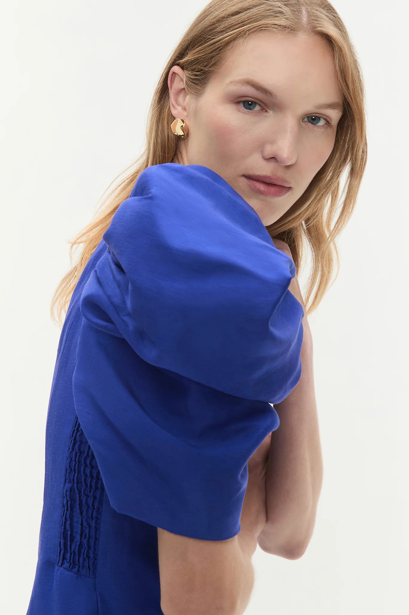 BRIGHT COBALT