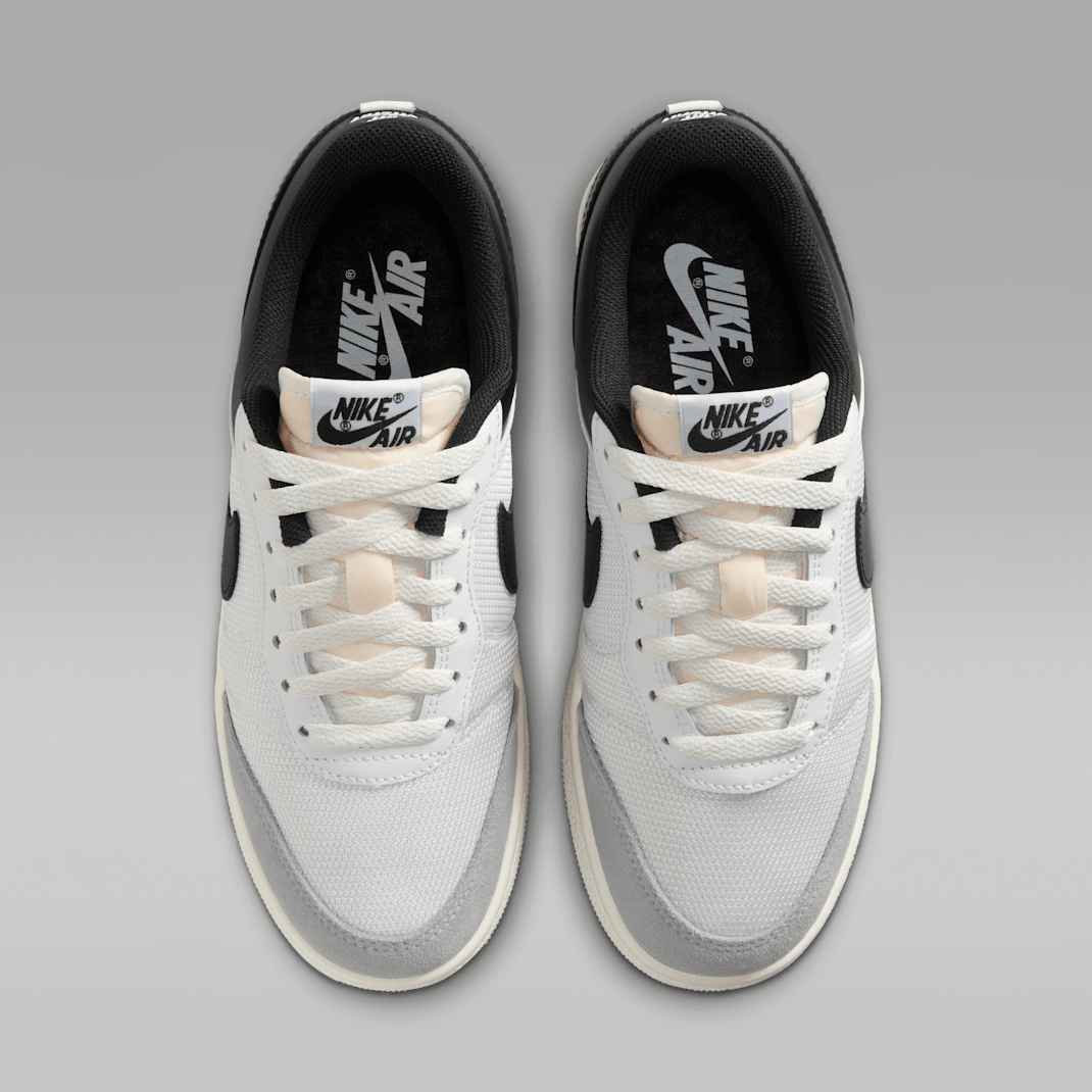 Summit White/Light Smoke Grey/Sail/Black