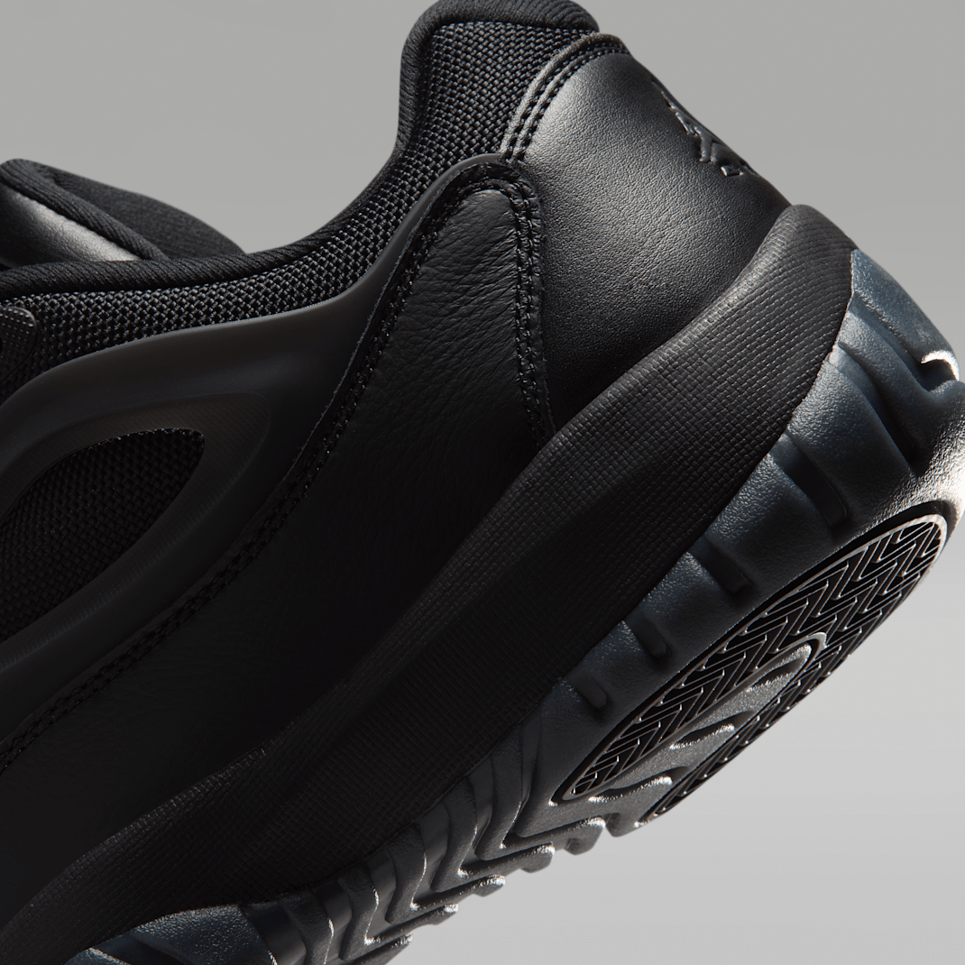Black/Dark Smoke Grey 2