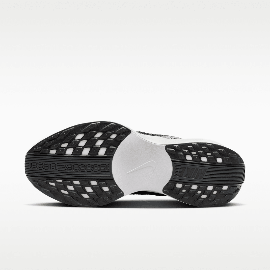 Black/Anthracite/White/Pure Platinum