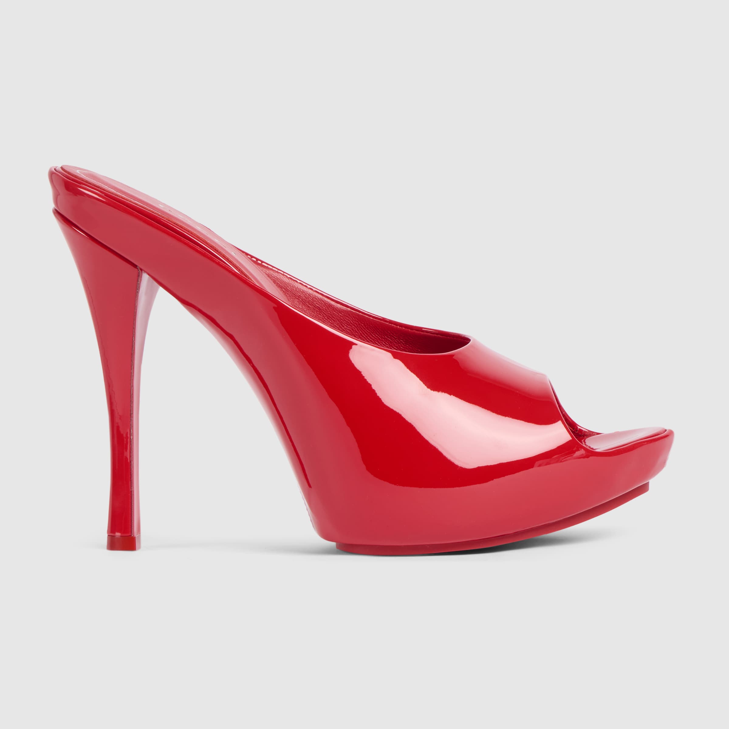 piel de charol roja