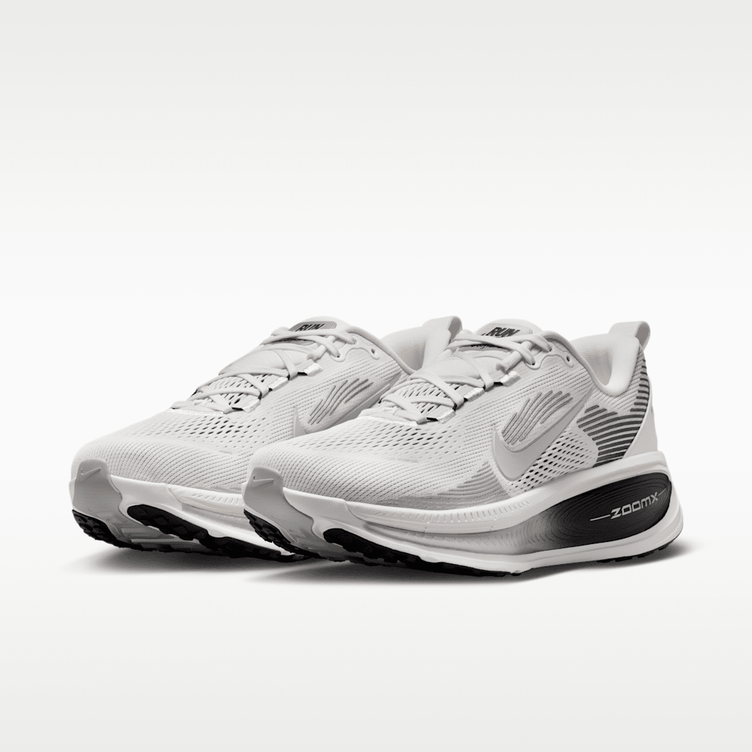 Summit White/Black/Off White/Metallic Silver