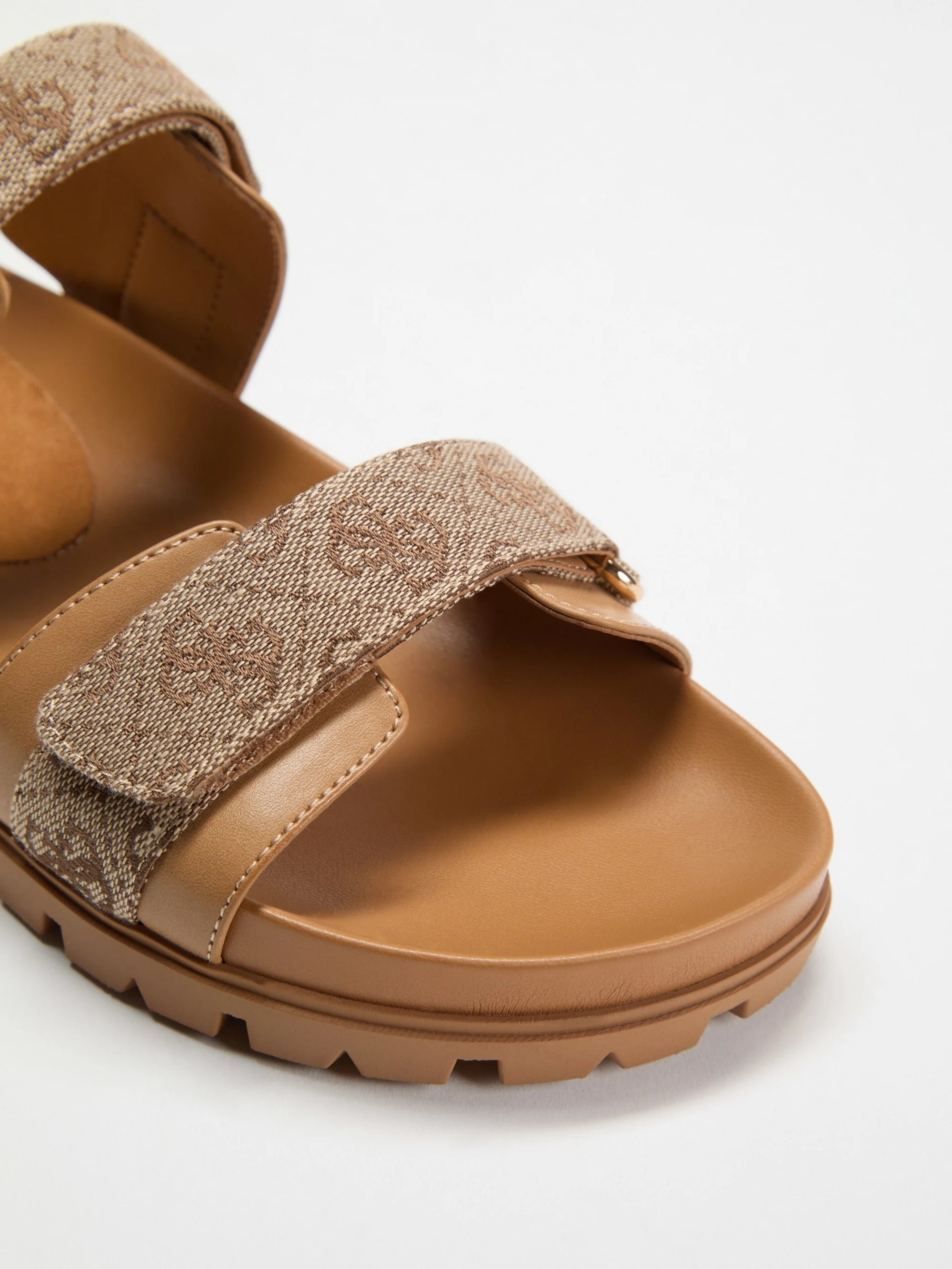 Medium Brown