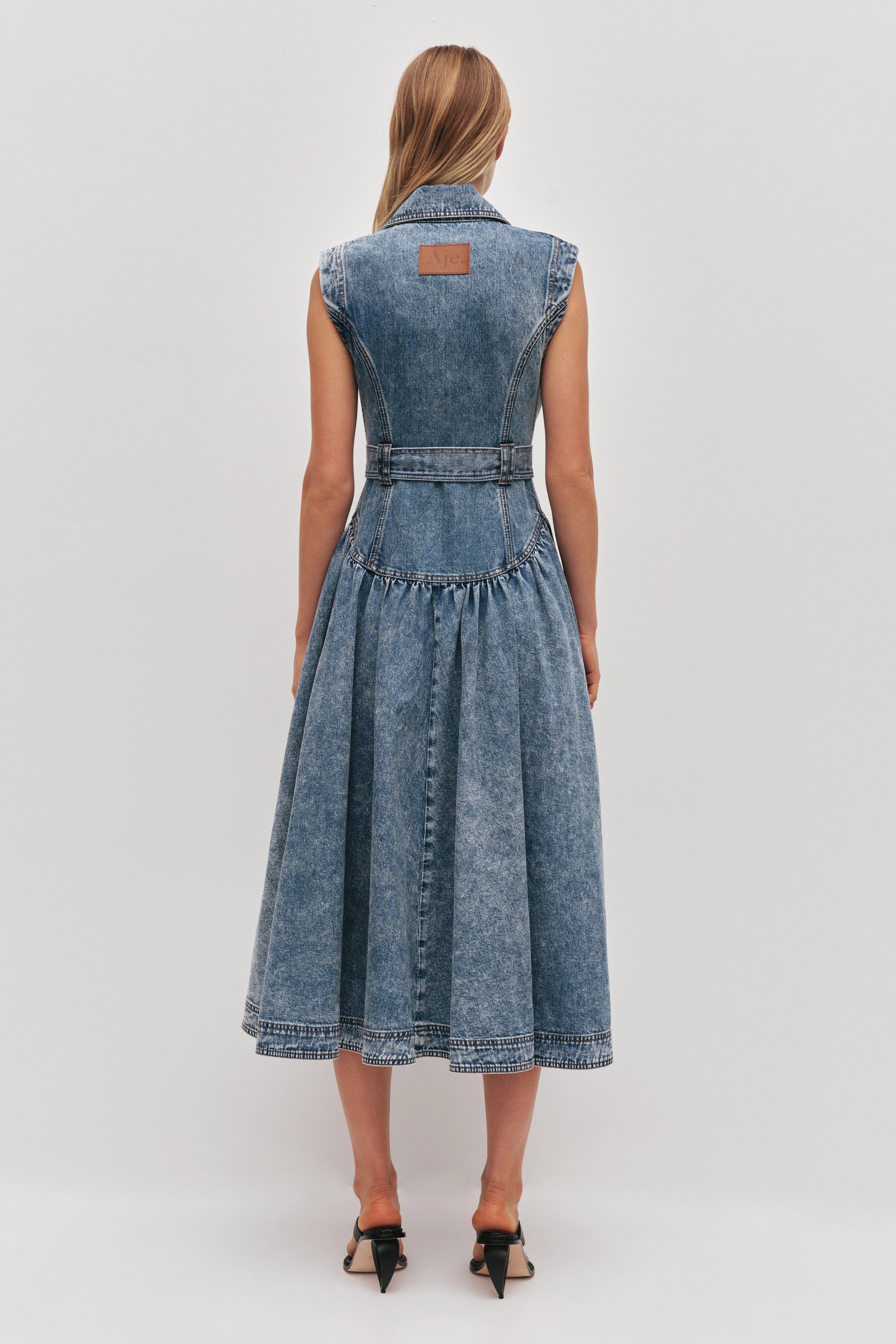 BLUE RINSE