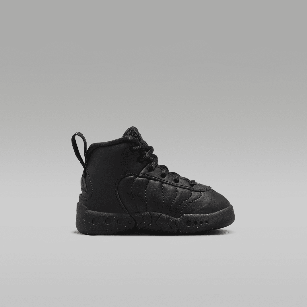 Black/Metallic Silver/White