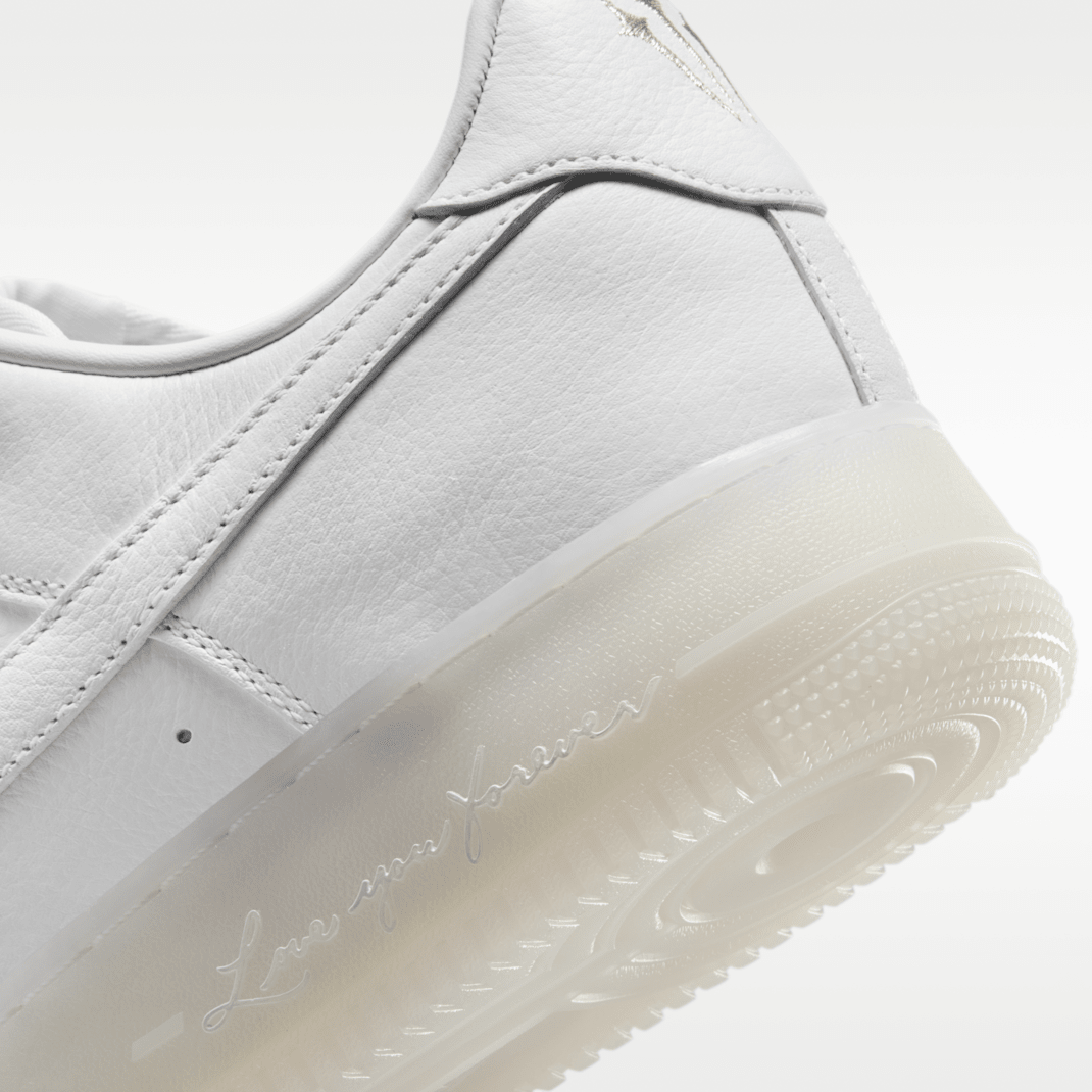 White/Metallic Silver/Cobalt Tint