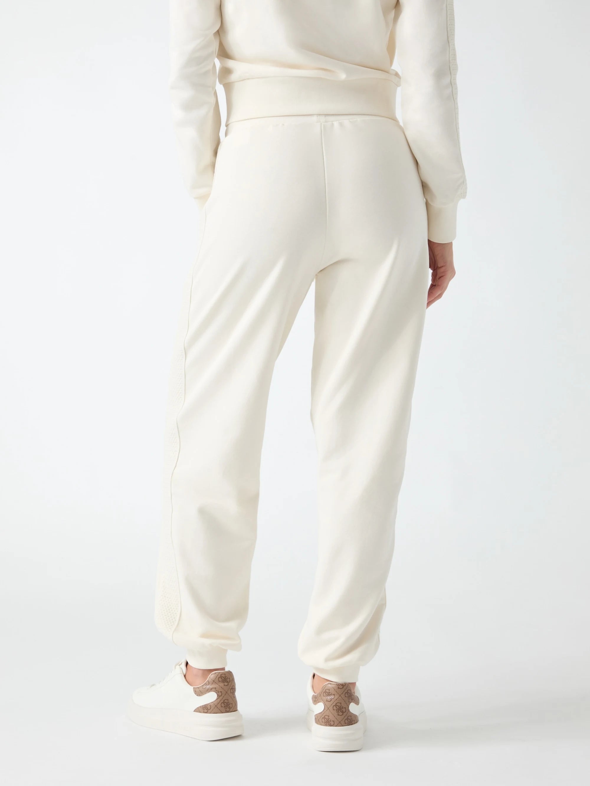 Dove White