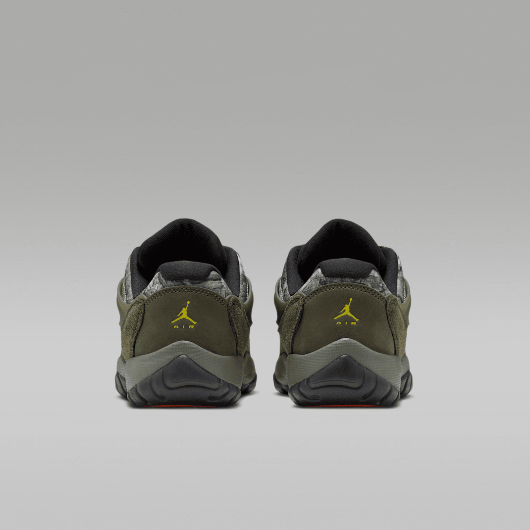Cargo Khaki/Medium Olive/White/Bright Citron
