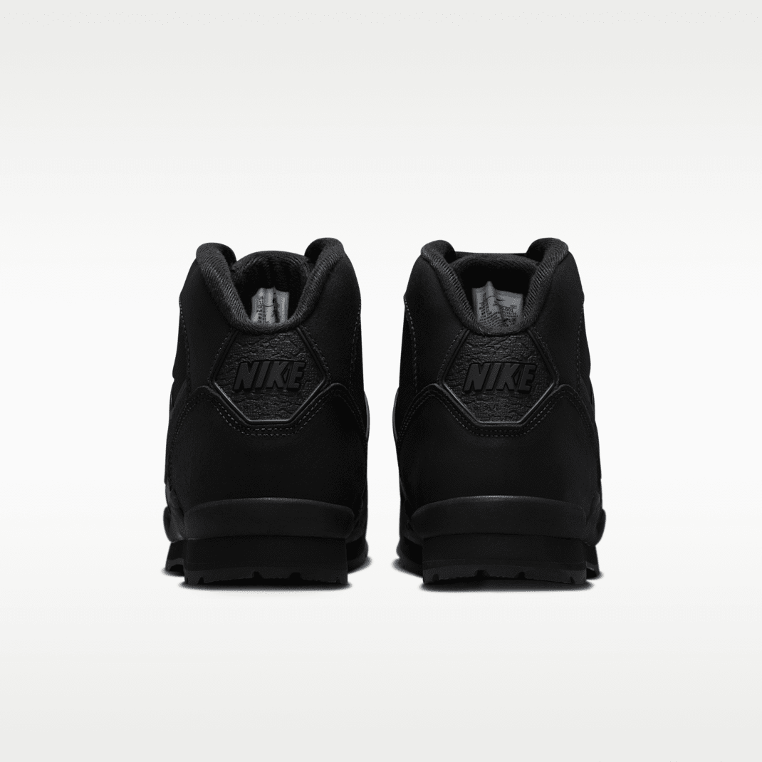 Black/Metallic Gold/White/Black