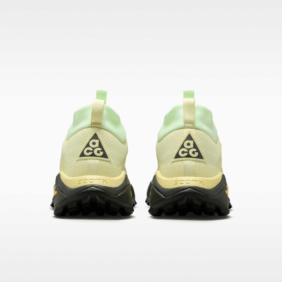 Life Lime/Barely Volt/Smoke Grey/Dark Smoke Grey