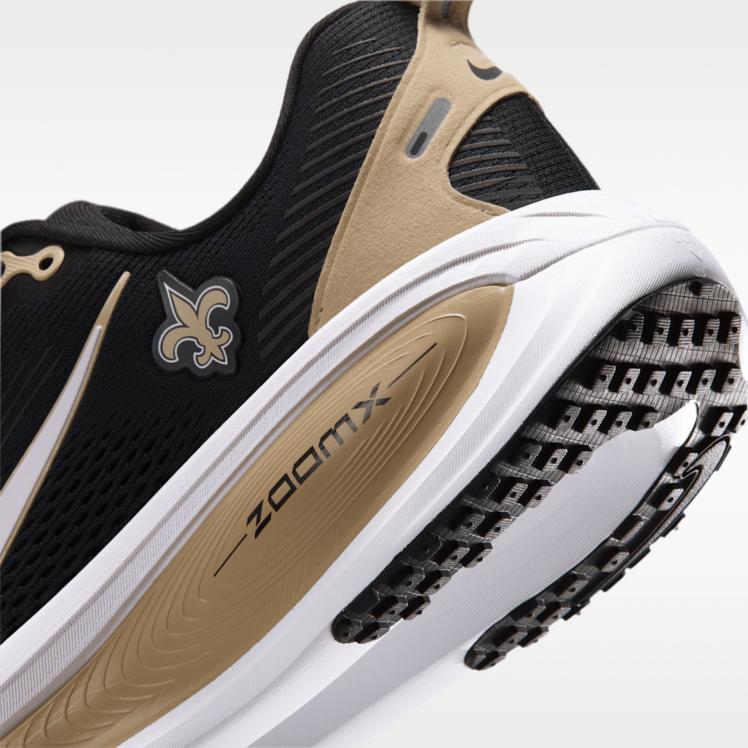 Black/Team Gold/White