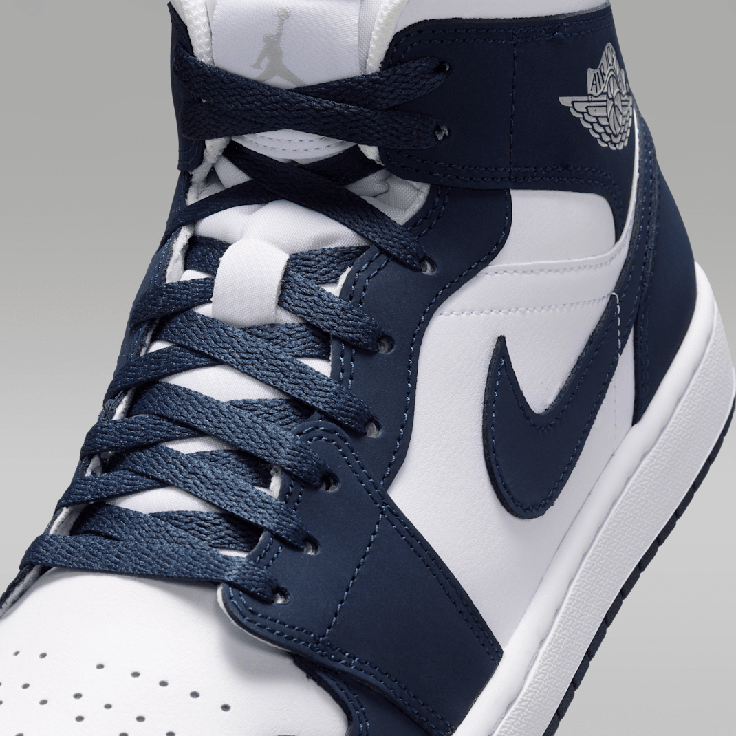 Obsidian/White/Grey Fog/Obsidian