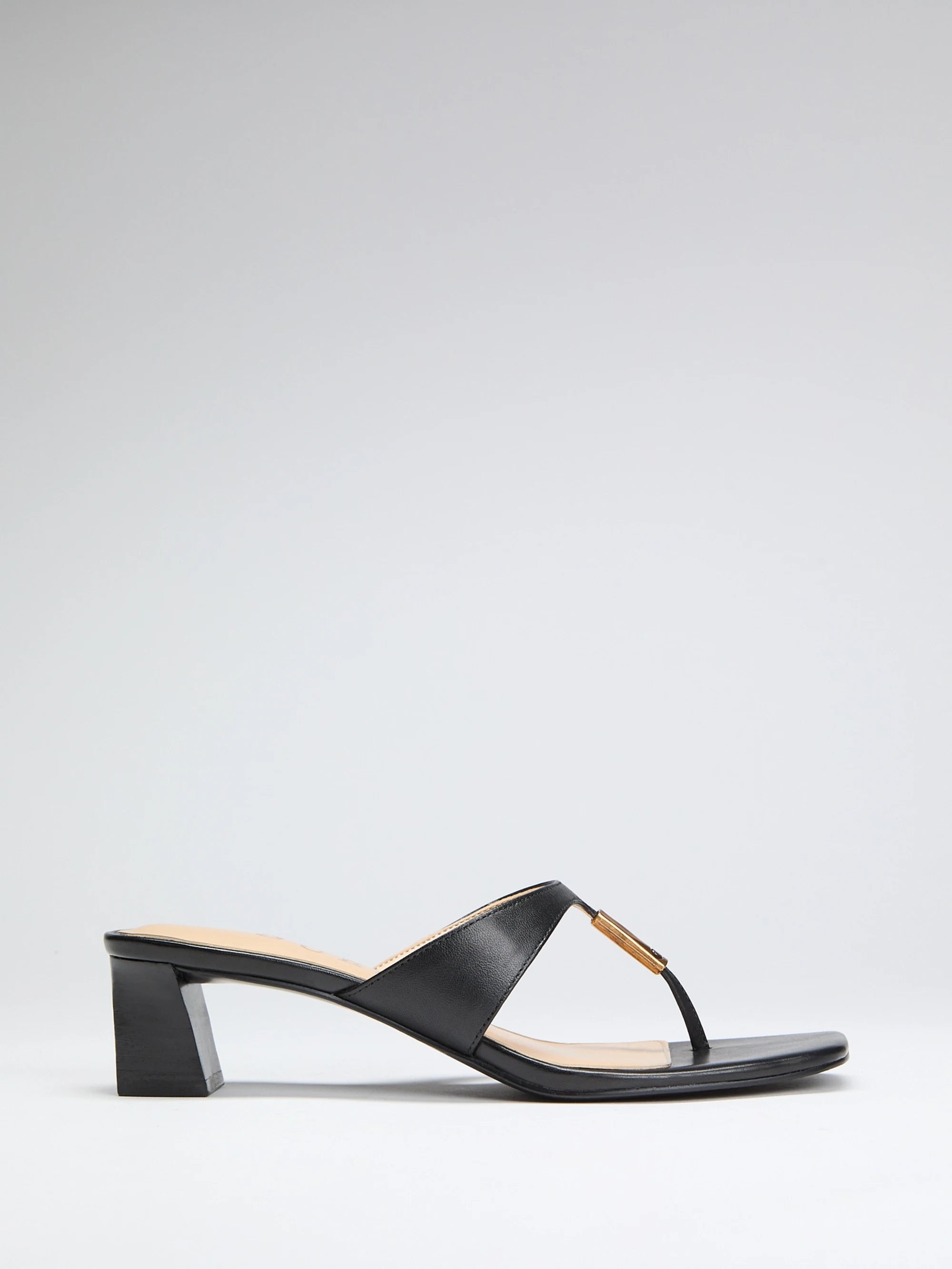 Black 001