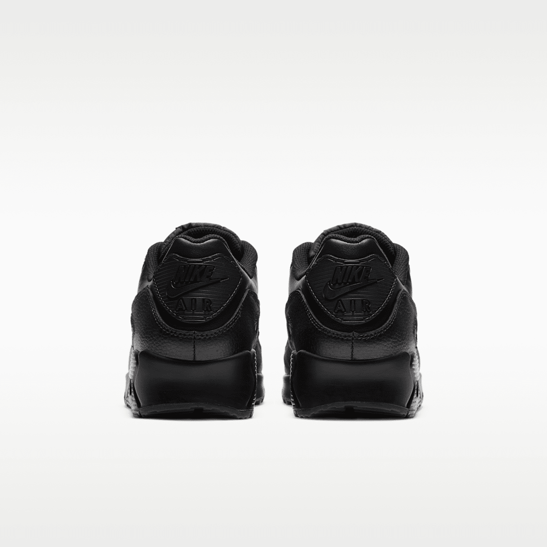Black/Black/Black