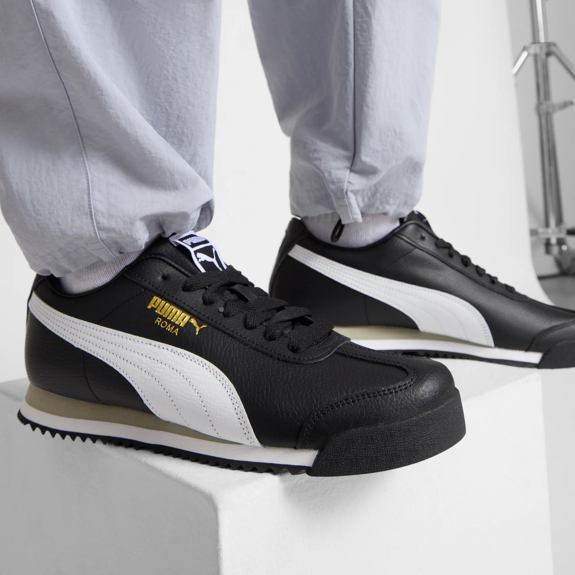 PUMA Black-PUMA White-Smokey Gray