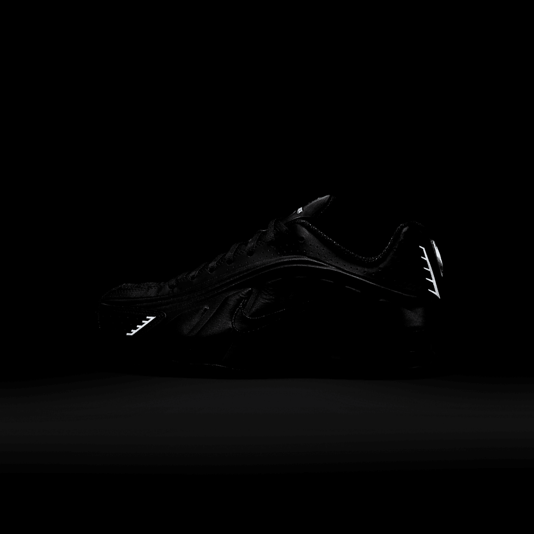 Black/Black/Max Orange/Black