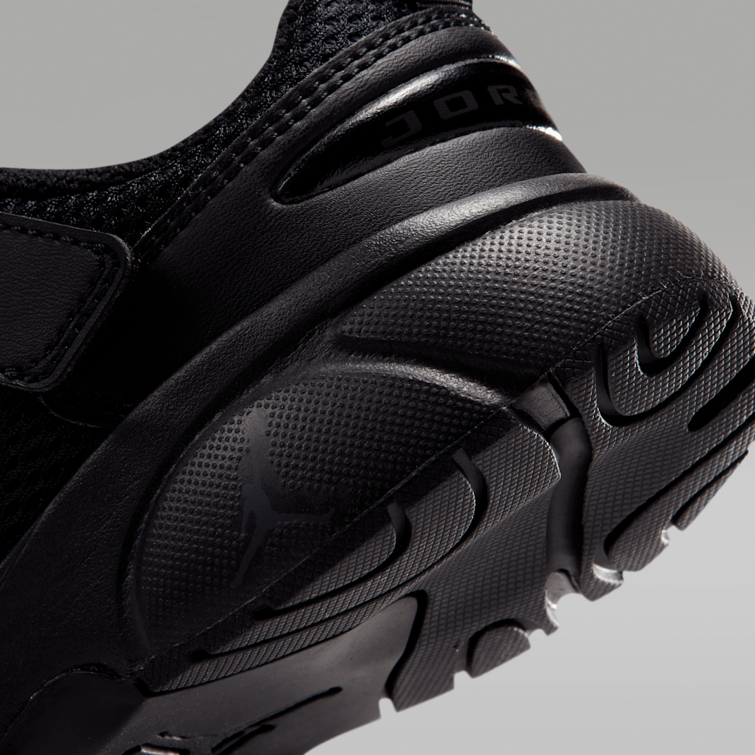 Black/Dark Smoke Grey