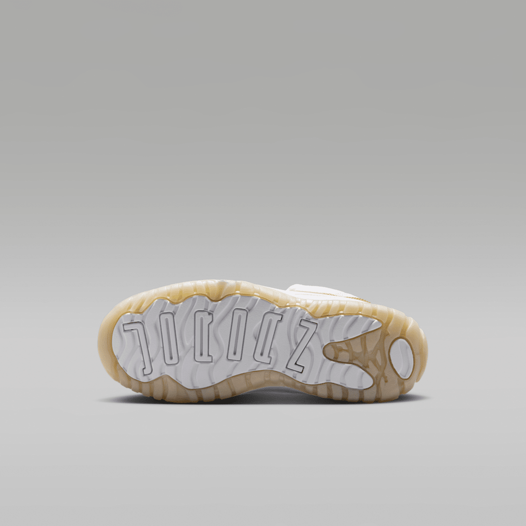 White/Team Gold/Metallic Gold 2