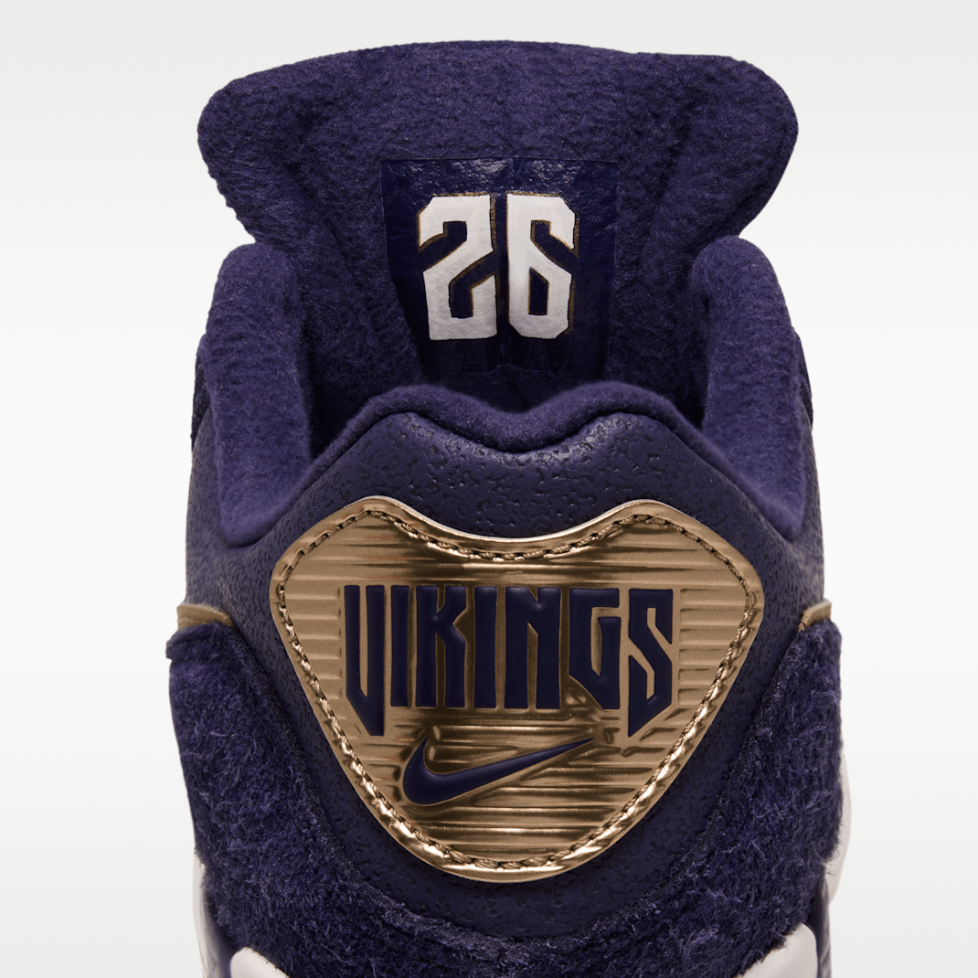 Purple Dynasty/Pale Ivory/Metallic Gold