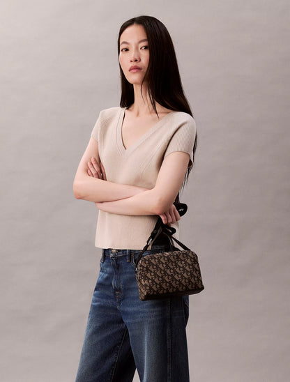 Black / Beige