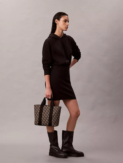 Black / Beige