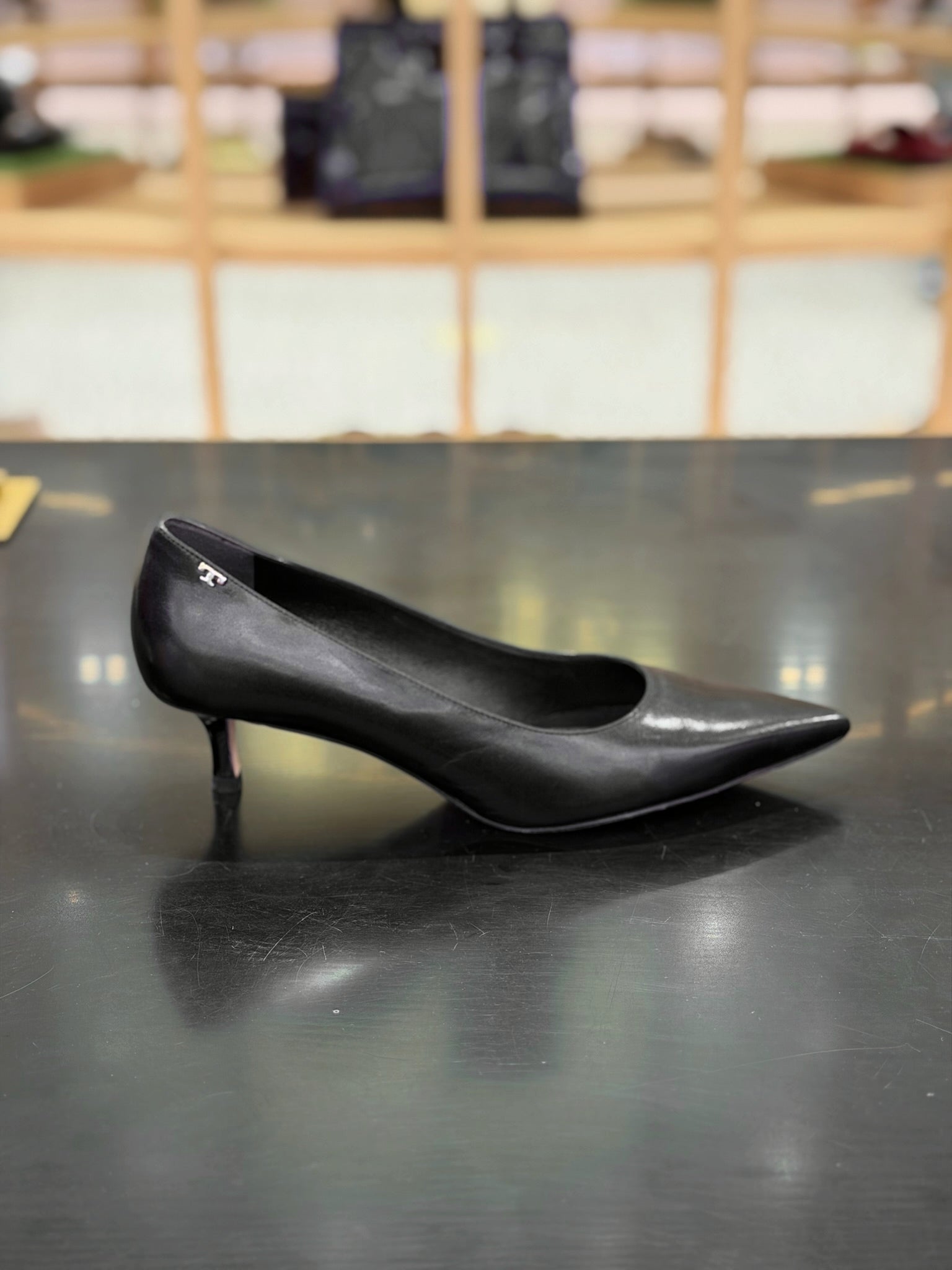 Pointed Toe Heel Leather Pump