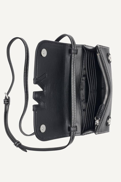 Nicole Wallet On A String