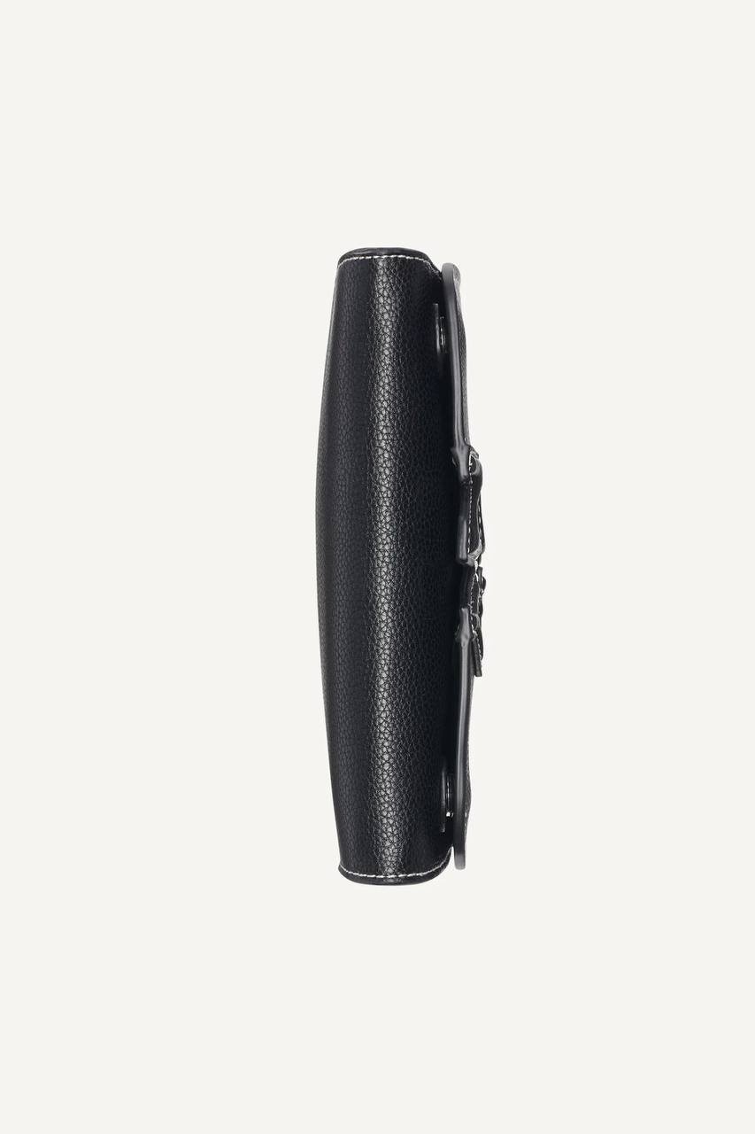 Nicole Wallet On A String