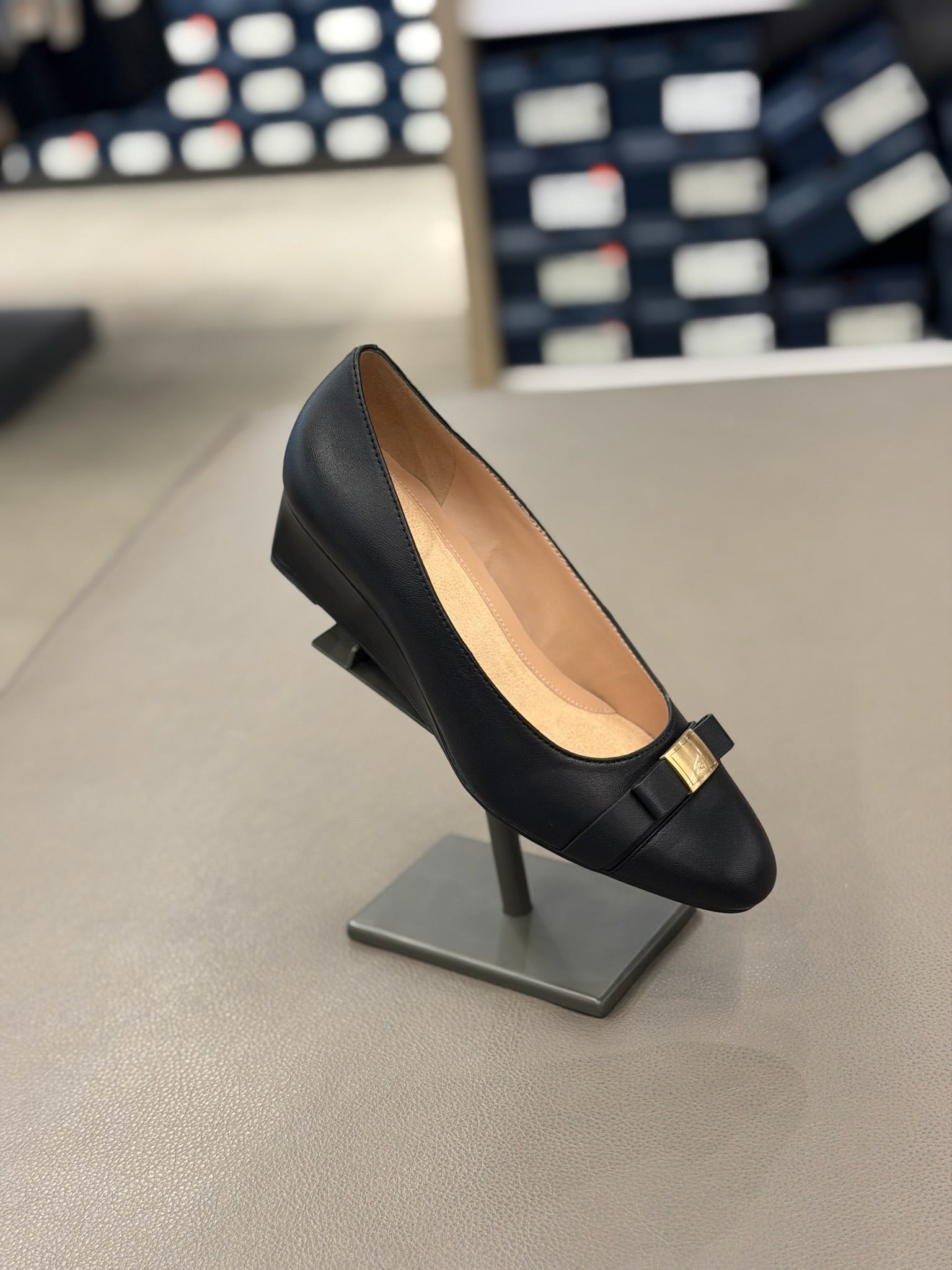 Women's Go-to Malta Bow
