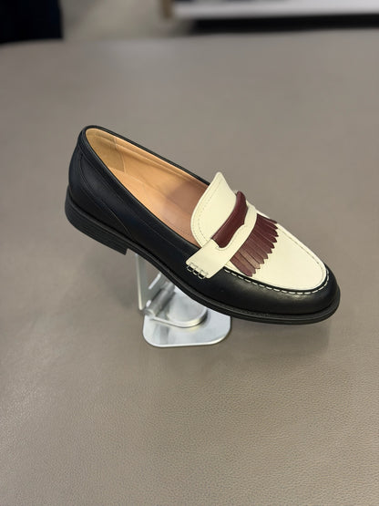 Women's Stassi Kiltie Loafer Black