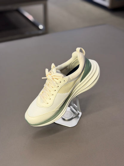 Women's Originalgrand Quadstreak Running Sneaker