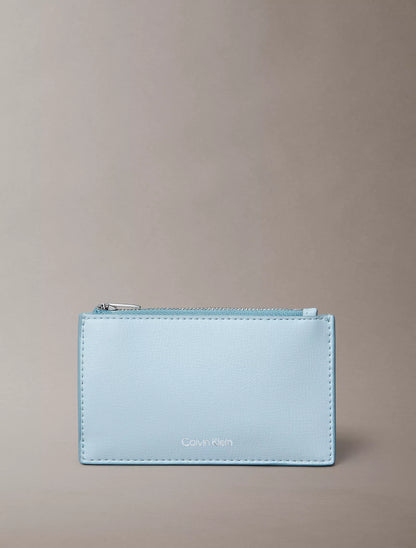 Palest Blue/Smoke Blue