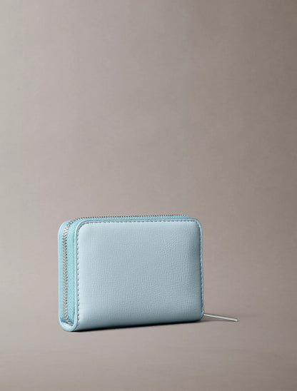 Palest Blue/Smoke Blue