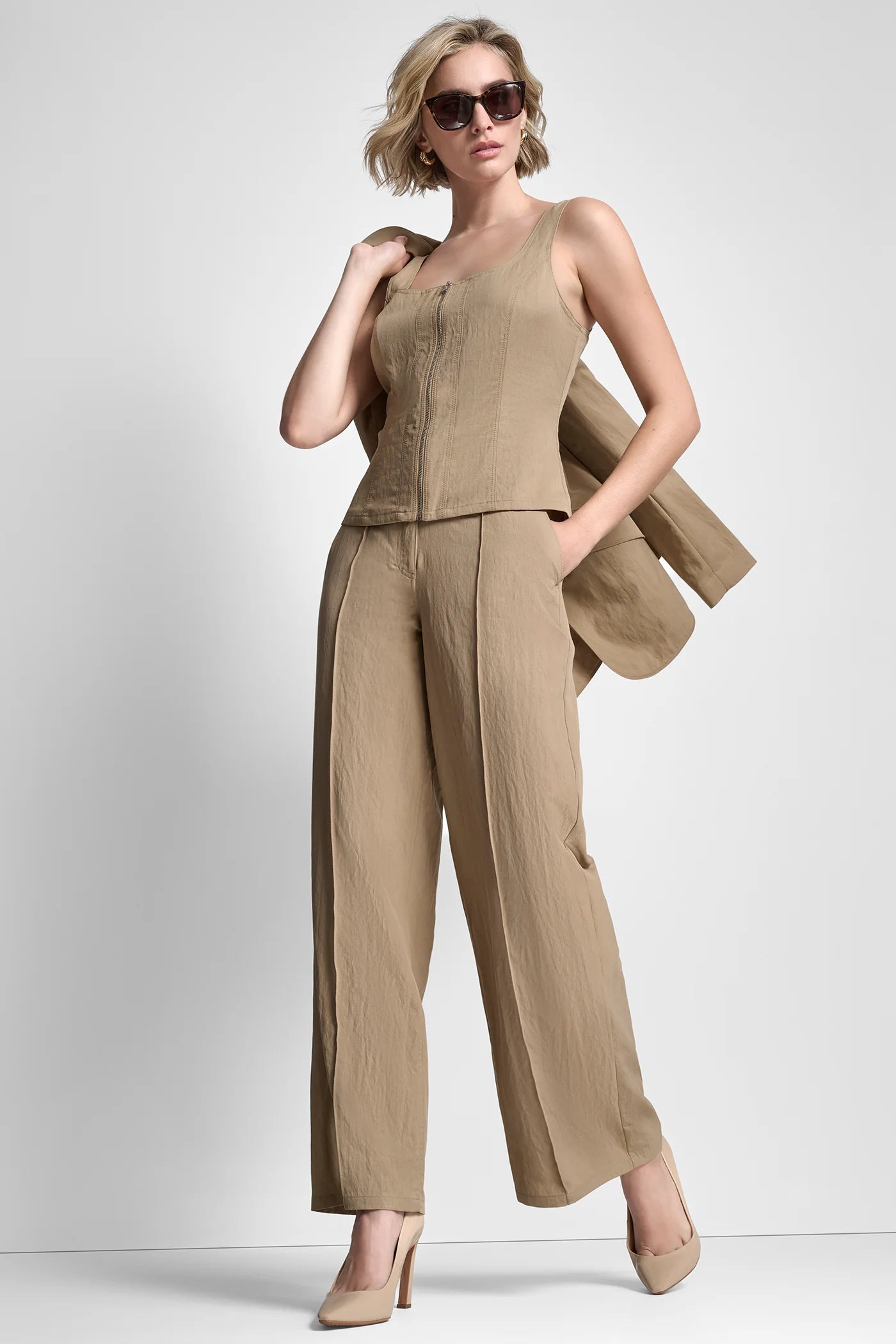 beige