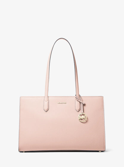 SOFT PINK