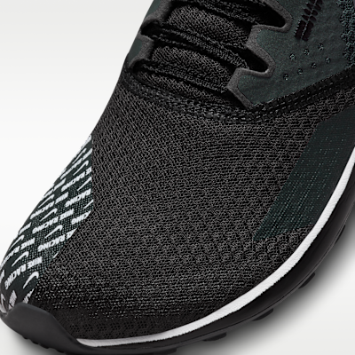 Black/Dark Smoke Grey/White/Metallic Silver
