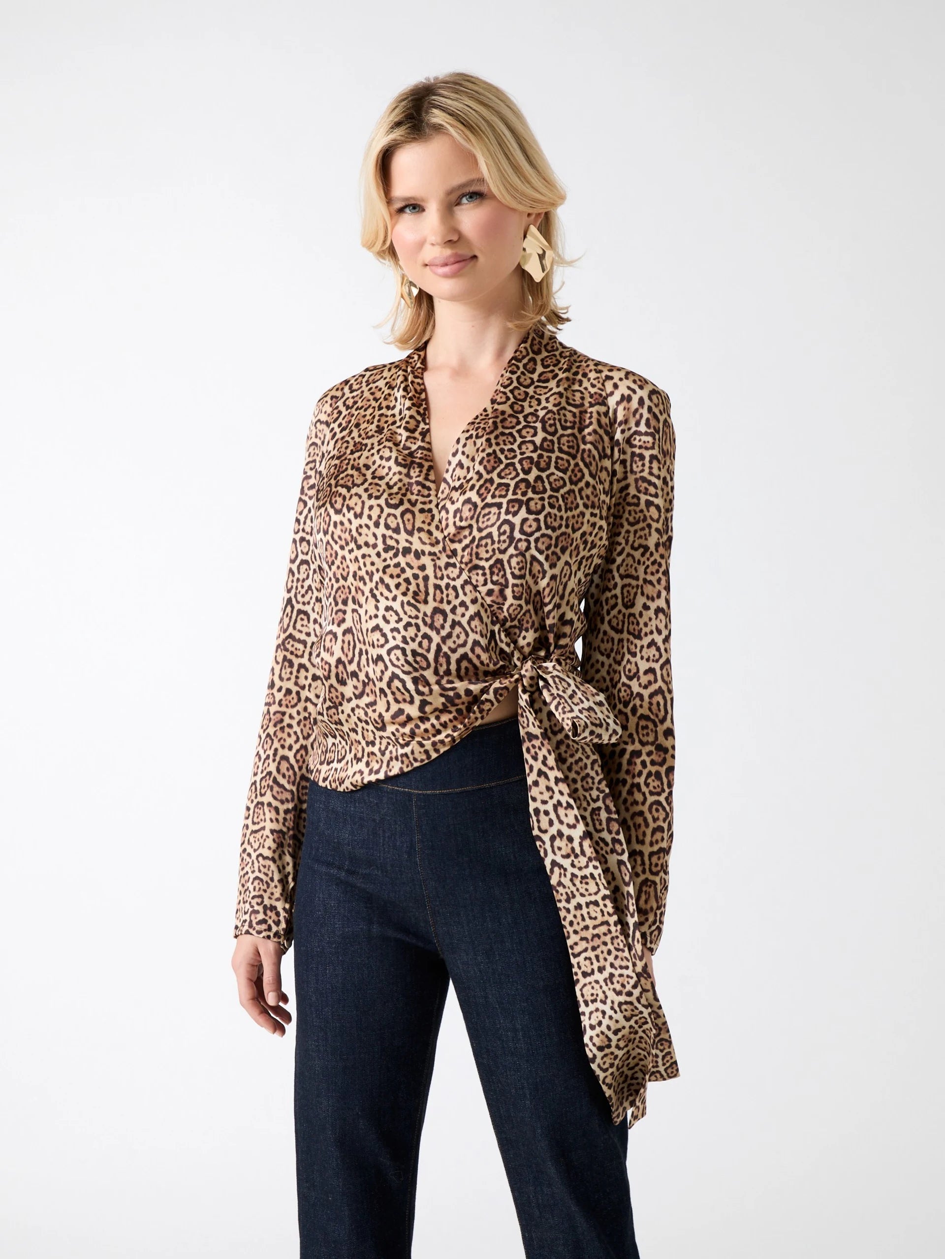 Charming Leopard Allover
