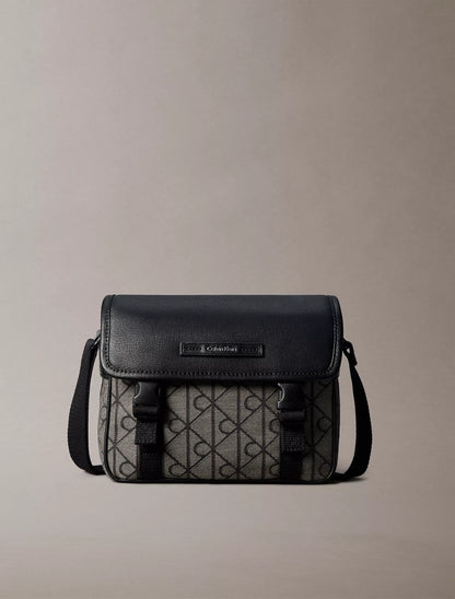 Lotus Beige / Black Aop