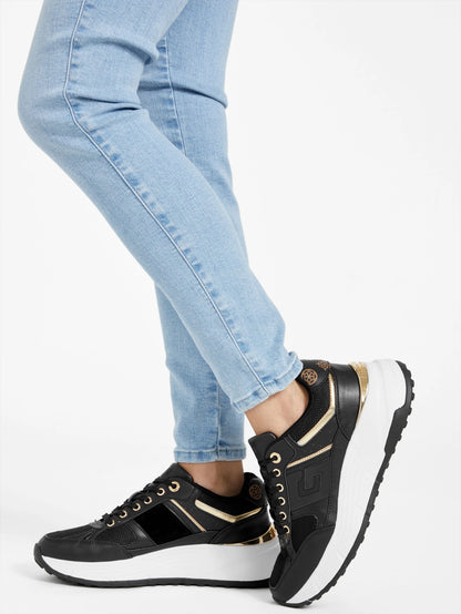 Black 001