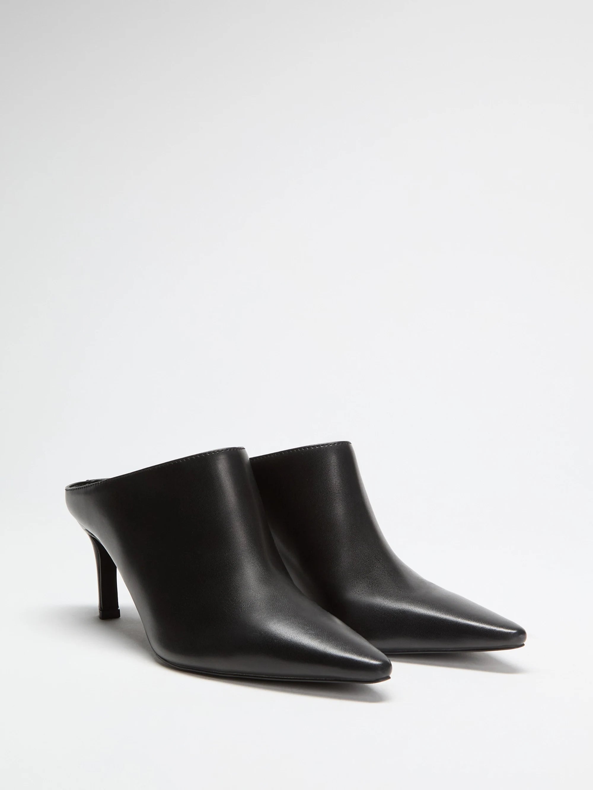 Black 002