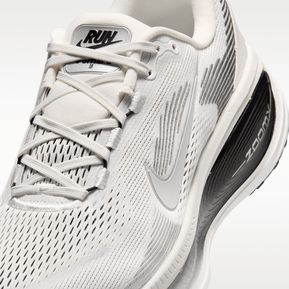 Summit White/Black/Off White/Metallic Silver