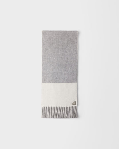 Gris Nublado/Blanco Tiza