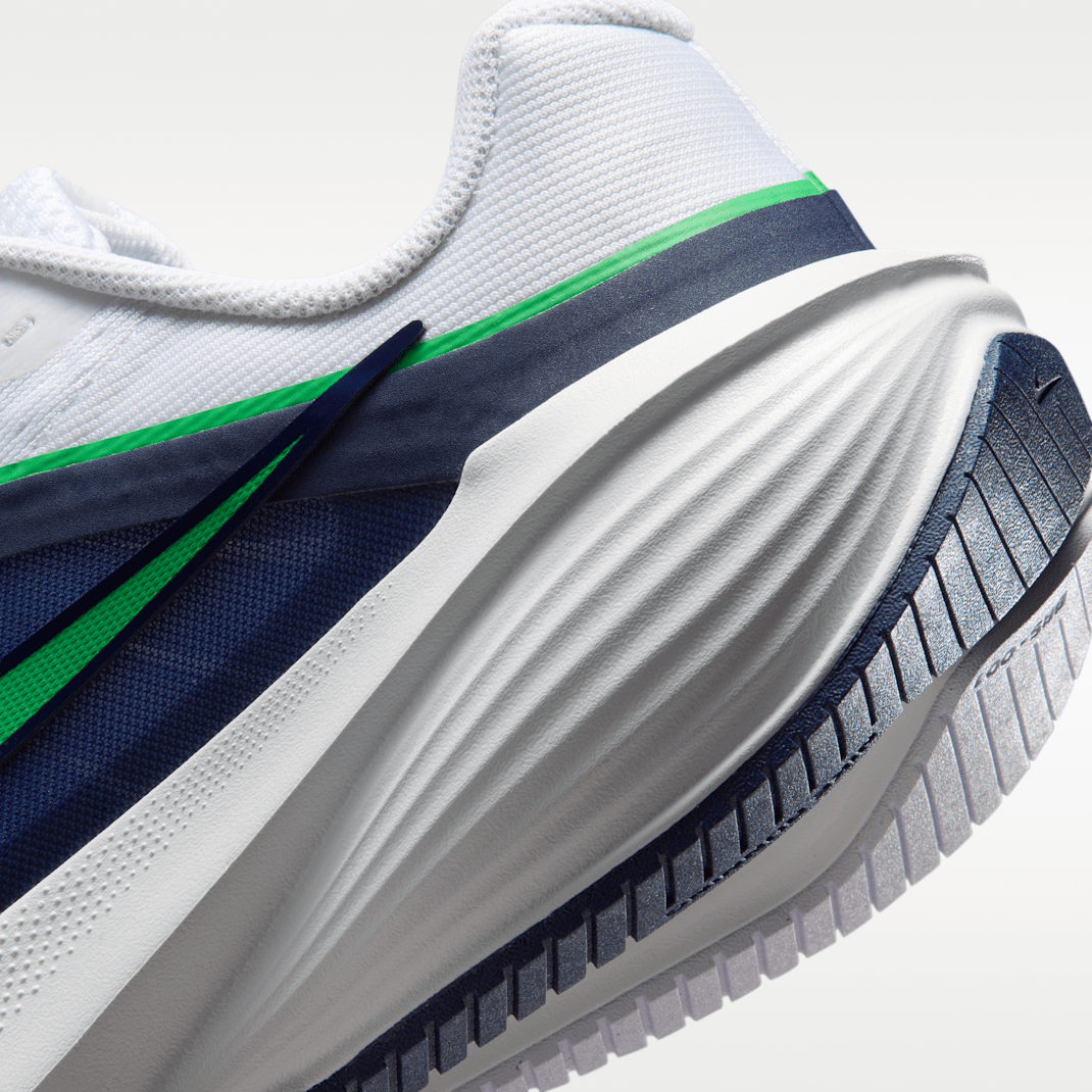 White/Midnight Navy/Summit White/Green Spark 2