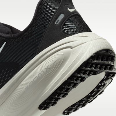 Black/Coconut Milk/Light Iron Ore/Summit White 2