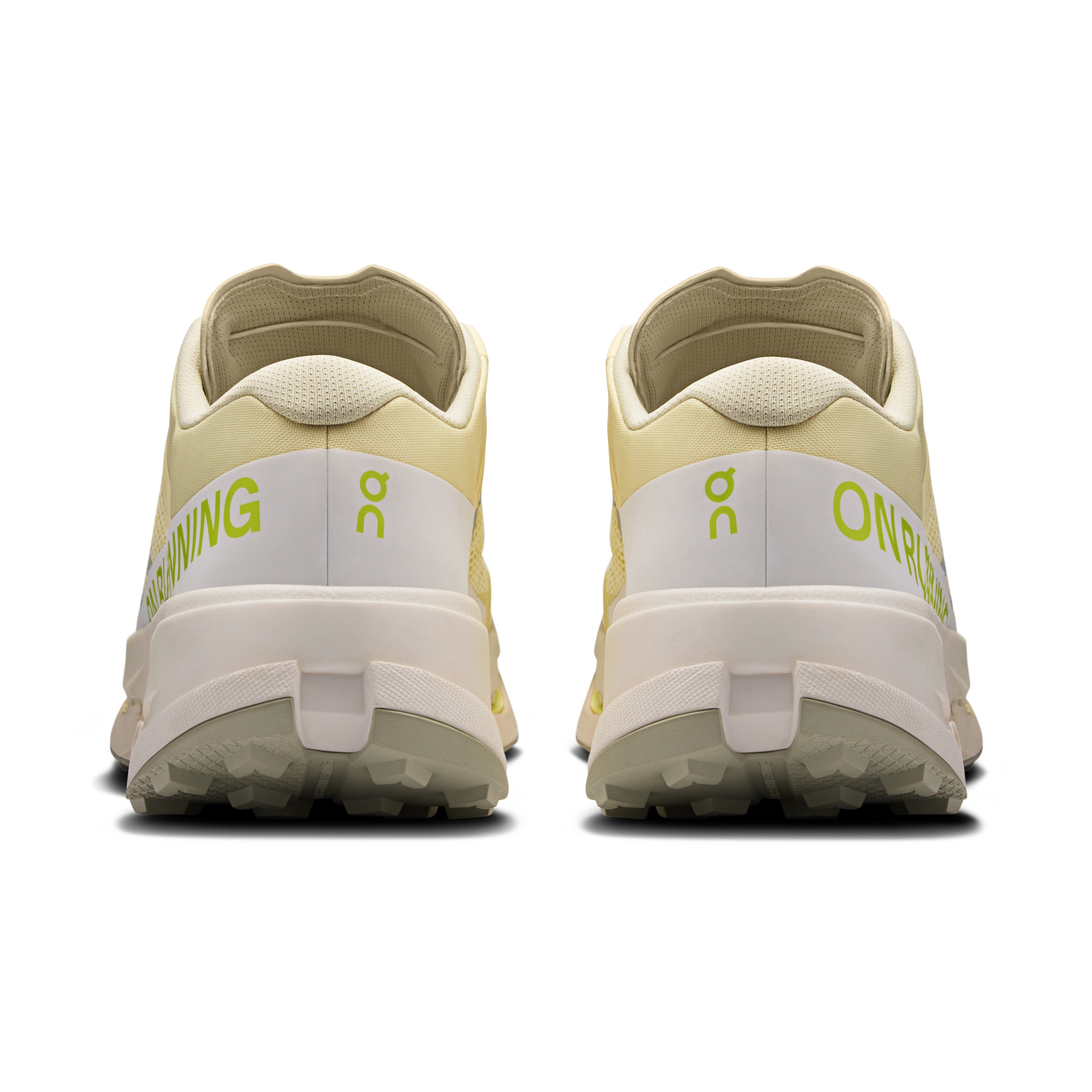 Pelican | White